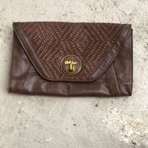 Vintage Elliott Luca clutch